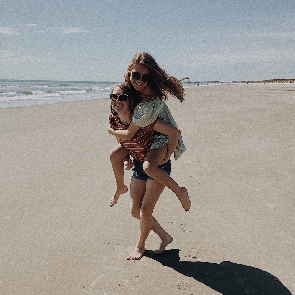 Meet your Posher, Addy